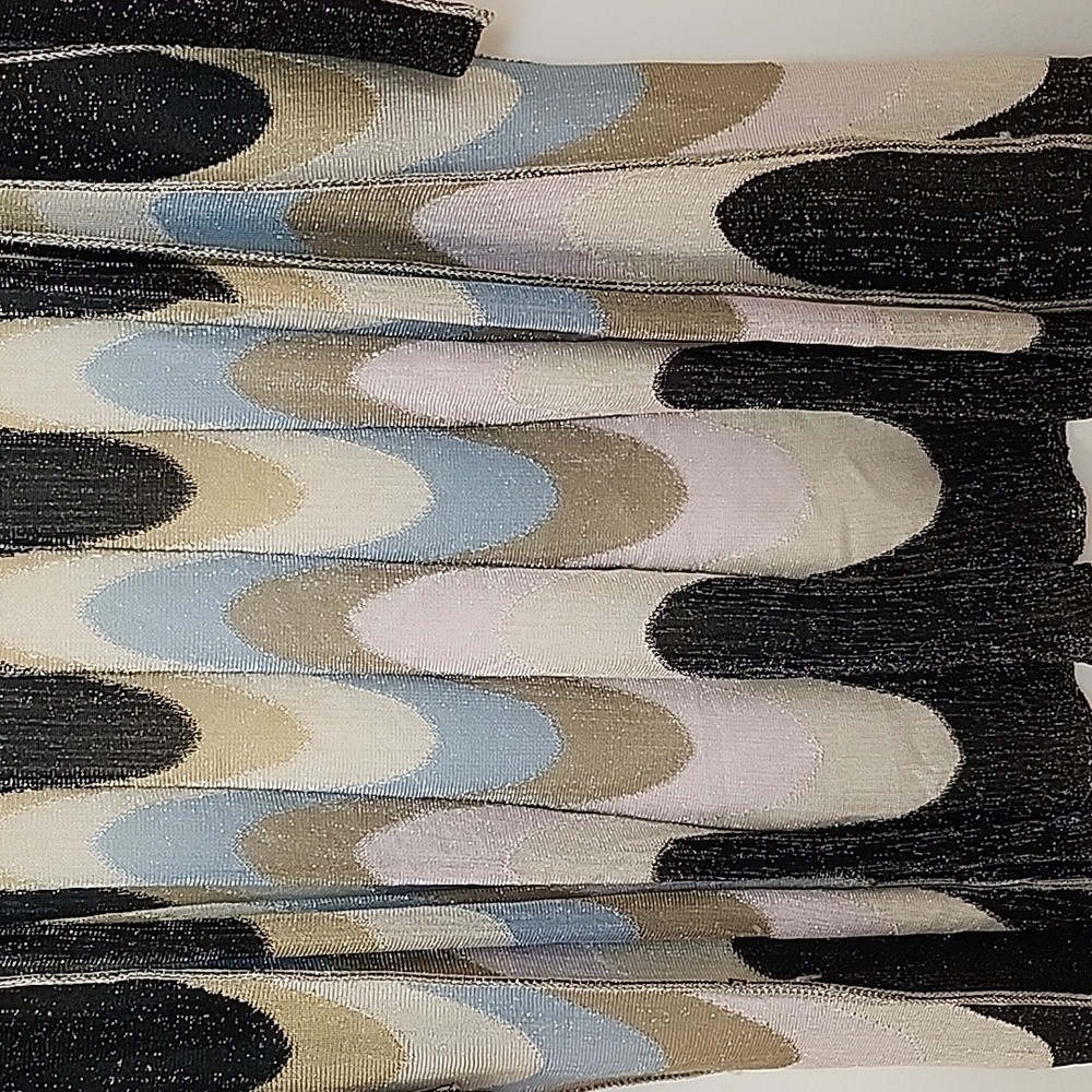 M Missoni cardigan collection featuring metallic lurex pattern Size 42/ Large - Picture 11 of 16
